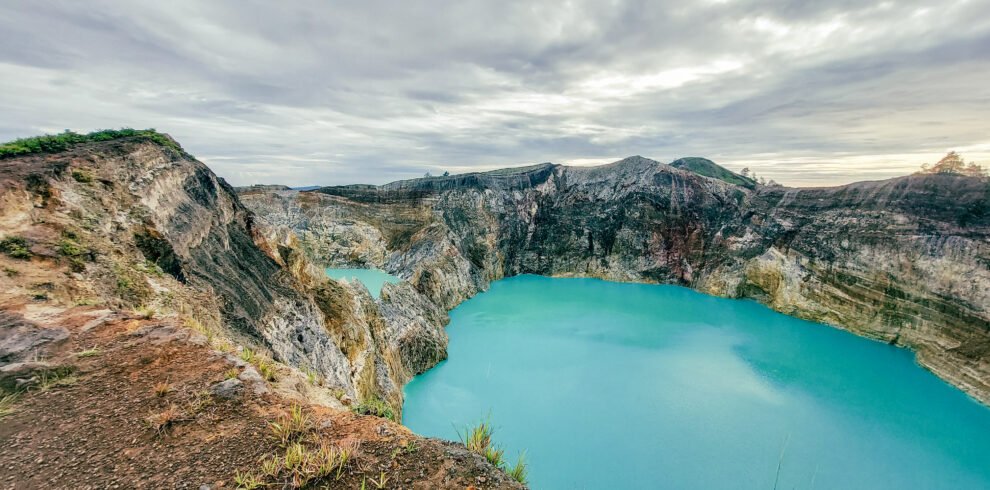 kelimutu lake tour